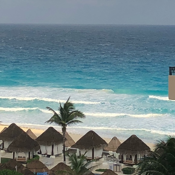 Meet your Posher, N - Picture 1 of 1